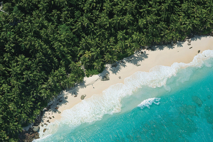 Luxury surfing at kuda huraa, maldives